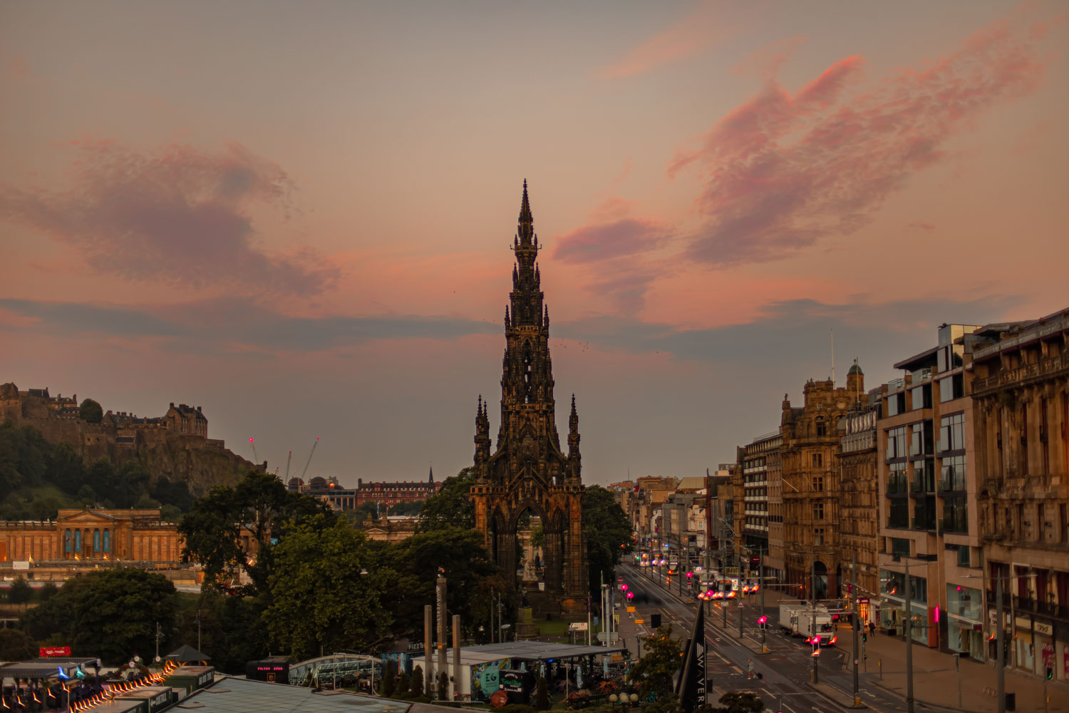 things-to-do-in-edinburgh-scotland-kelseyinlondon-kelsey-heinrichs-uk-travel-blogger-the-balmoral-hotel