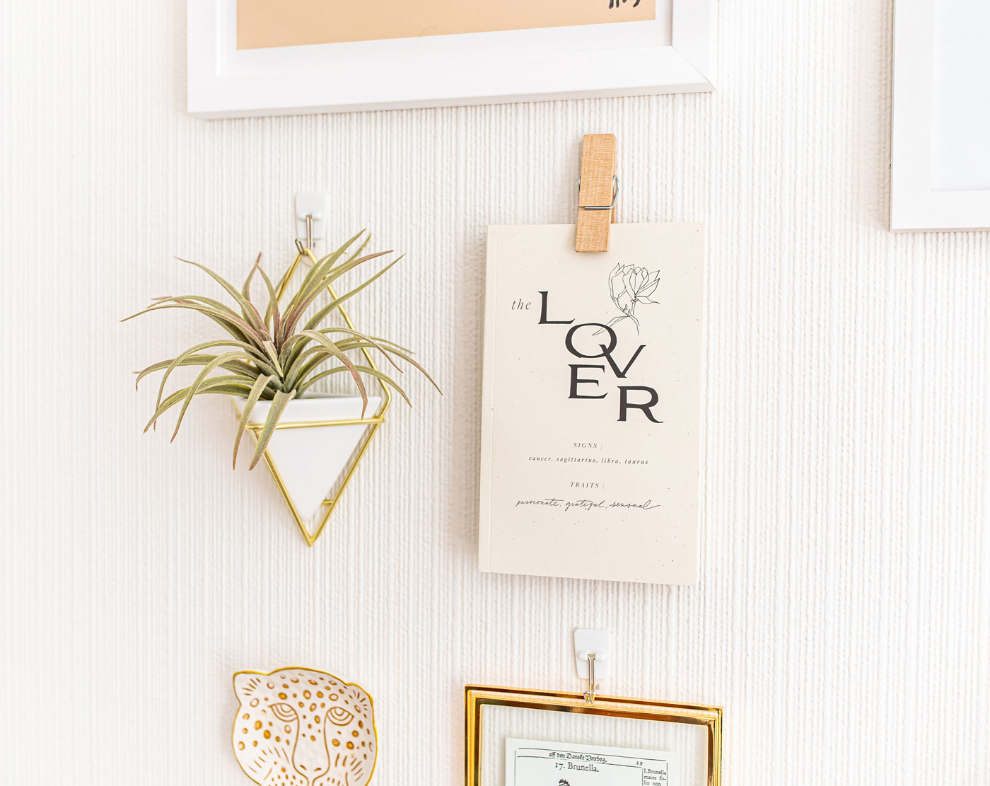 How to Create the Perfect Gallery Wall - Gallery Wall Tips – Photo Wall - Interior Decorating Tips – Kelsey Heinrichs - @kelseyinlondon - @homewithkelsey 