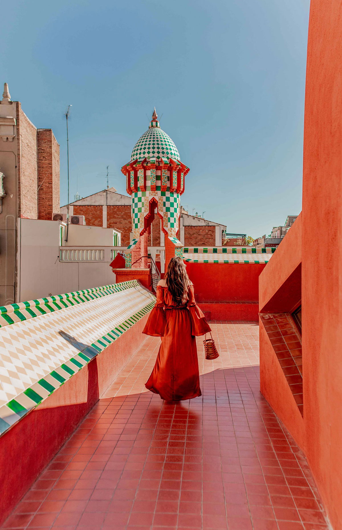 Top-things-to-do-in-Barcelona-Bucket-list--Instagram-Story-Template--kelseyinlondon-Kelsey-Heinrichs--What-to-do-in-Barcelona--Where-to-go-in-Barcelona-top-places-in-Barcelona-casa-vicens-3 2