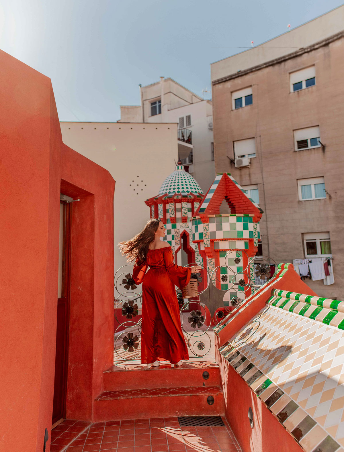 Top-things-to-do-in-Barcelona-Bucket-list--Instagram-Story-Template--kelseyinlondon-Kelsey-Heinrichs--What-to-do-in-Barcelona--Where-to-go-in-Barcelona-top-places-in-Barcelona-casa-vicens