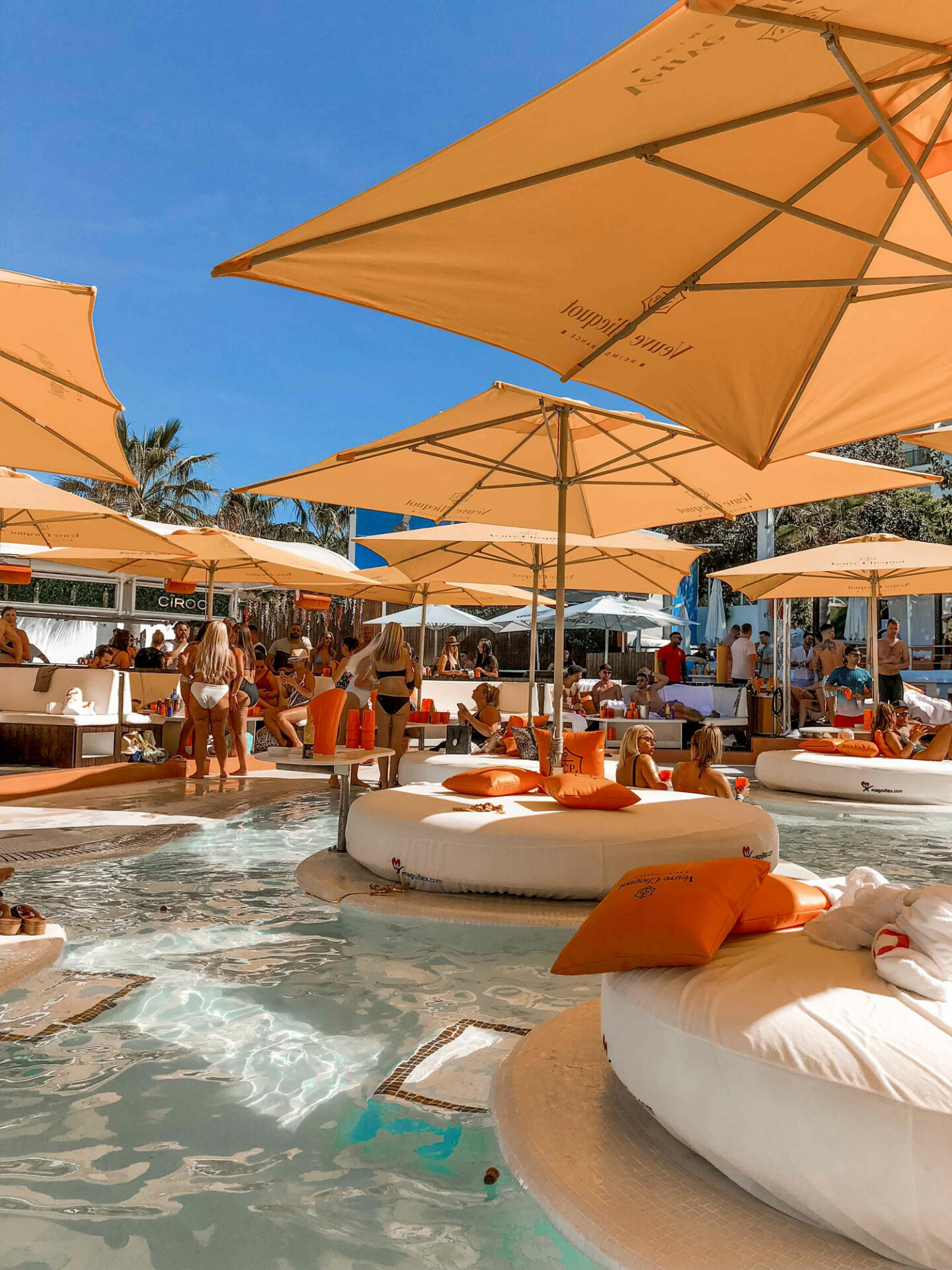 1-Top-things-to-do-in-Ibiza-Bucket-list--Instagram-Story-Template--kelseyinlondon-Kelsey-Heinrichs--What-to-do-in-Ibiza--Where-to-go-in-Ibiza-top-places-in-Ibiza-o-beach