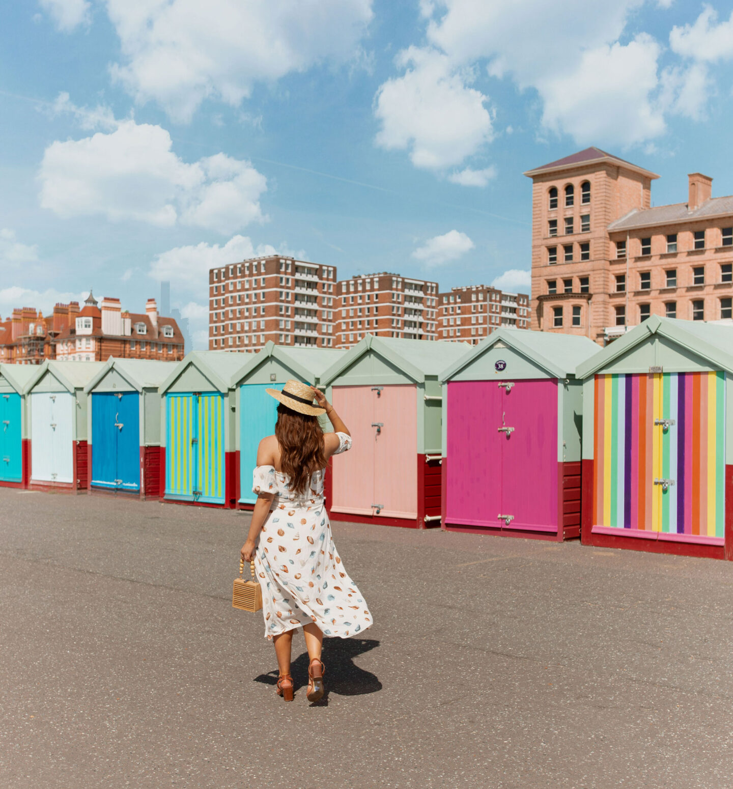 2-things-to-do-in-brighton-Bucket-list--Instagram-Story-Template--kelseyinlondon-Kelsey-Heinrichs-brighton-beach-huts