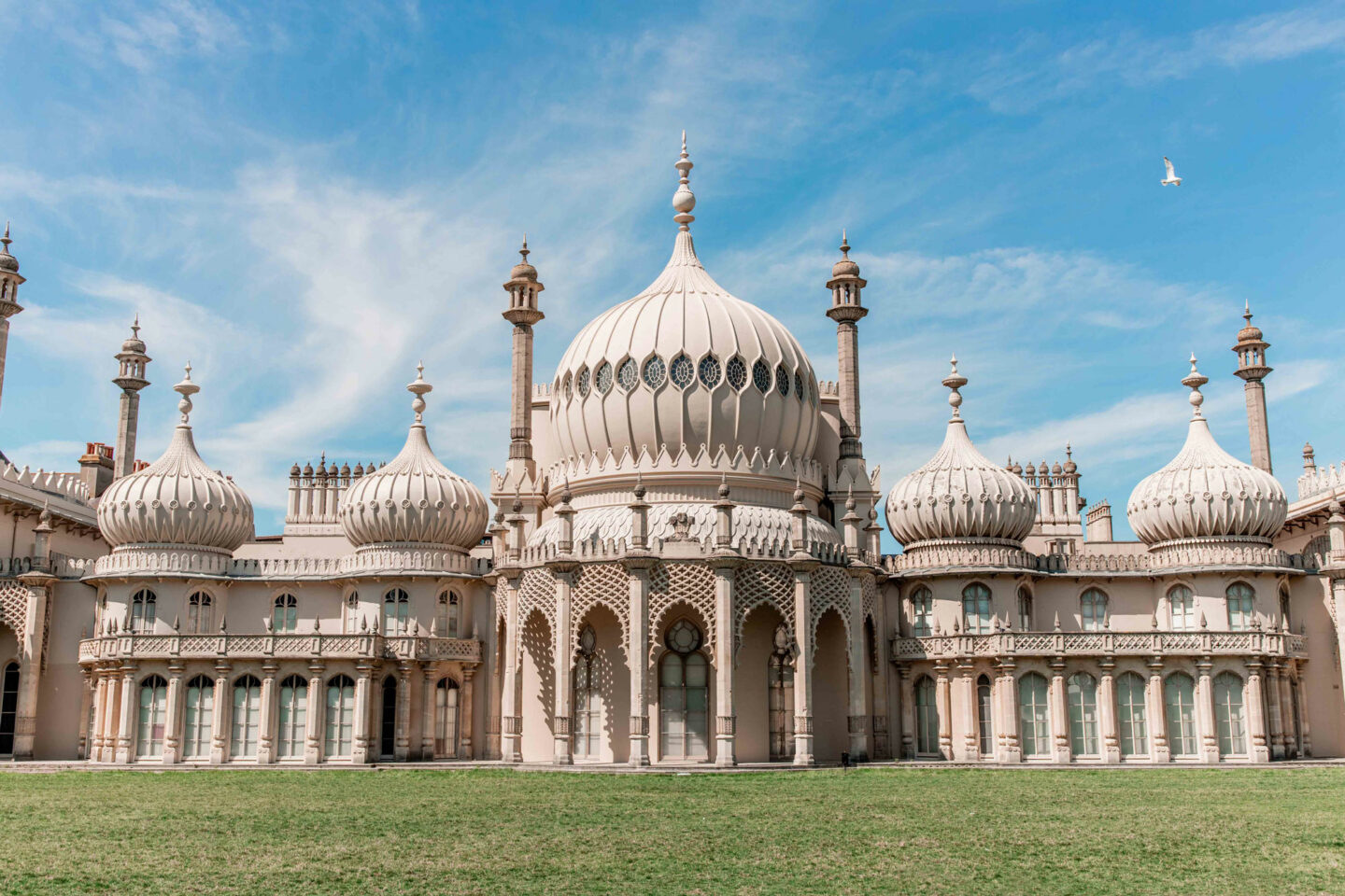 things-to-do-in-brighton-Bucket-list--Instagram-Story-Template--kelseyinlondon-Kelsey-Heinrichs-Royal_Pavilion.jpg