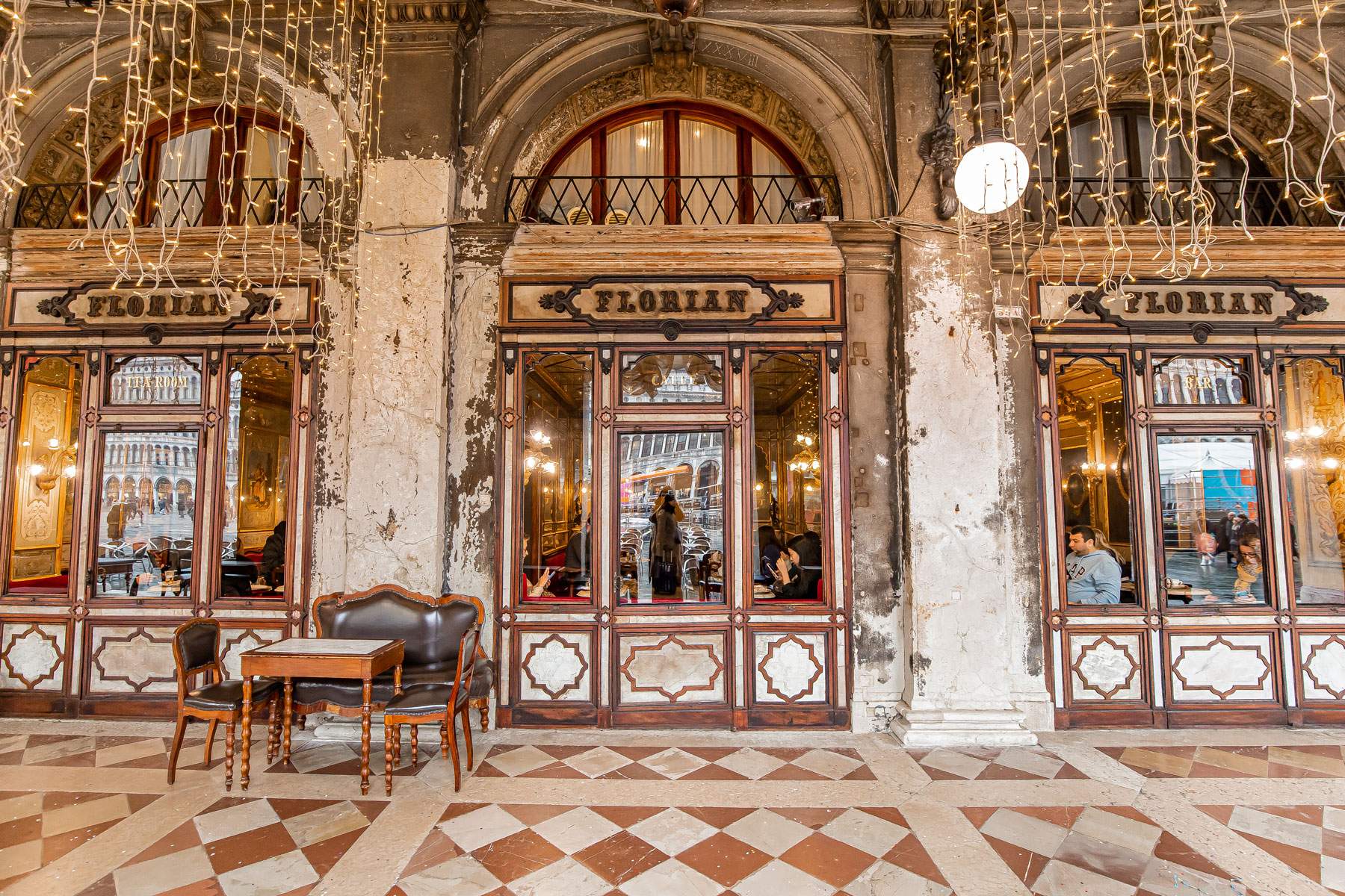 Oldest cafe in the world