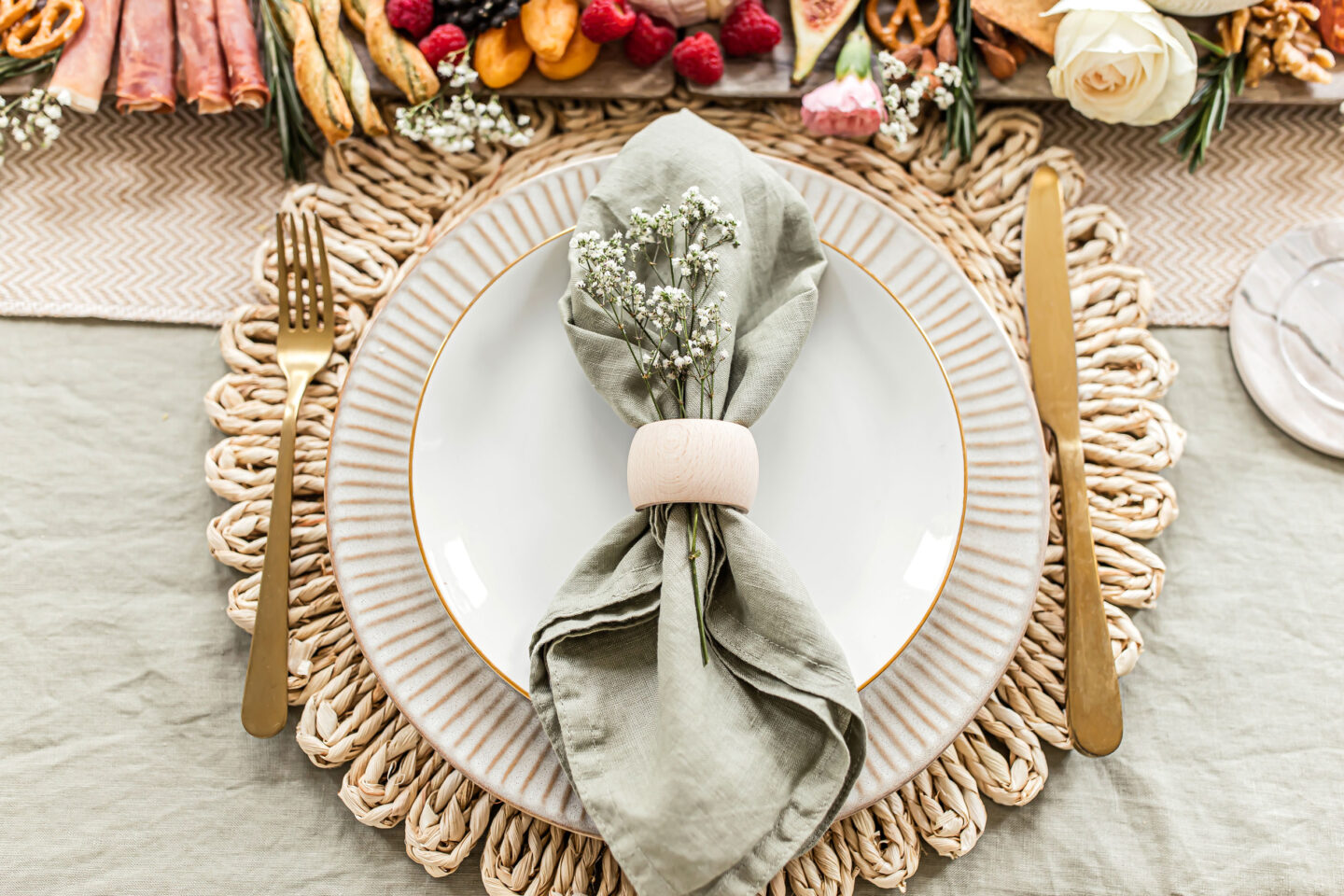 table-decorating-ideas-table-styling-homewithkelsey-kelseyinlondon-kelsey-heinrichs-dining