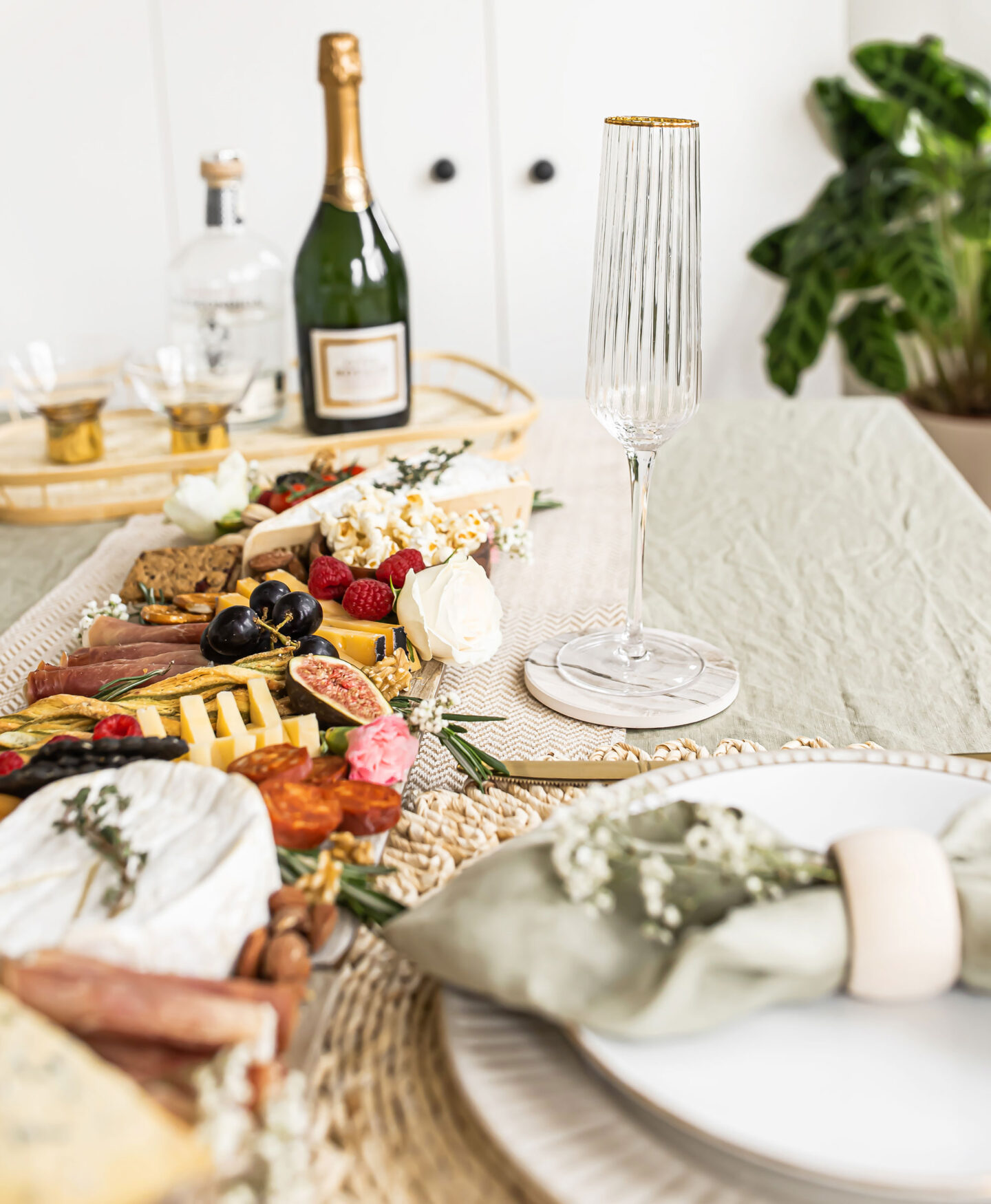 Table Decorating: How to Style a Beautiful Table Setting