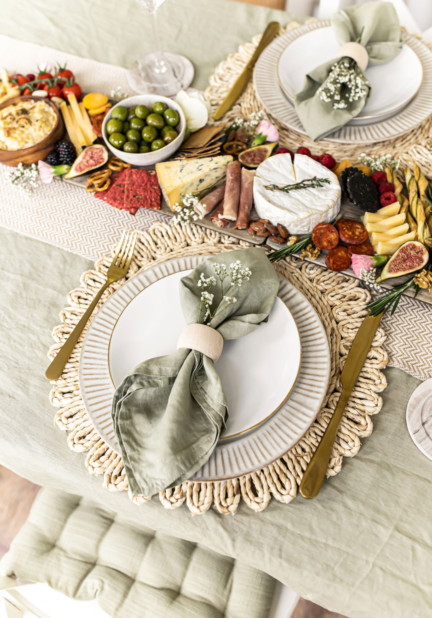 Table Decorating: How to Style a Beautiful Table Setting